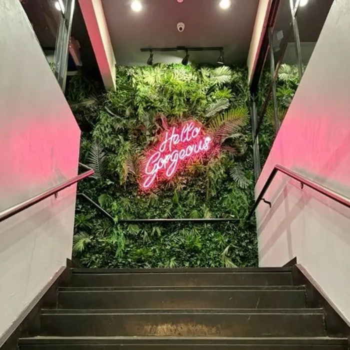 Yetmişbeş En İyi Çiçekçi