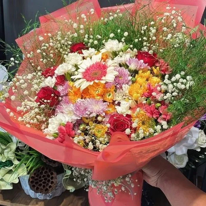 Yetmişbeş Gece Açık Çiçekçi