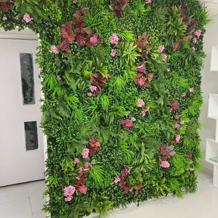 Yetmişbeş Dikey Bahçe