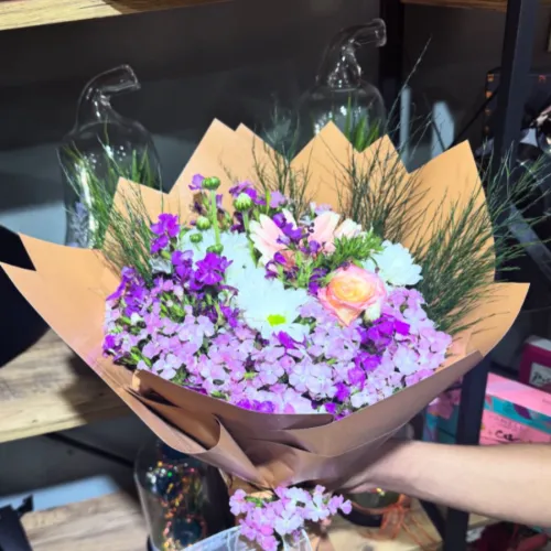 ŞIK CANLI ÇİÇEK BUKETİ