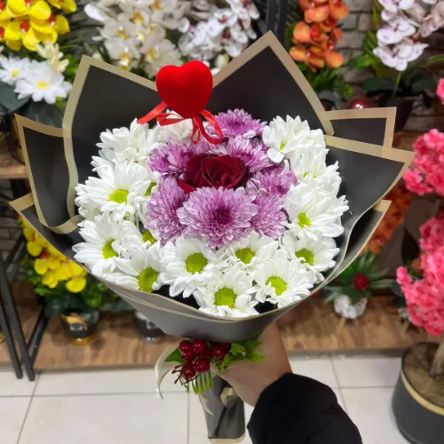 ŞIK TAZE CANLI ÇİÇEK BUKETİ