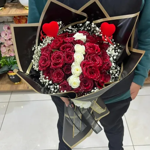 KİŞİYE ÖZEL CANLI GÜL BUKETİ BAŞ HARF