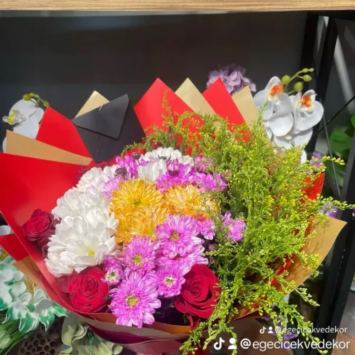 KARIŞIK PAPATYA & GÜL BUKETİ