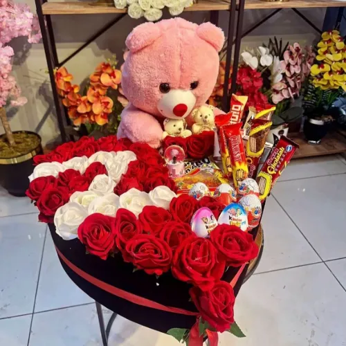 ULTRA BÜYÜK BOY KALPLİ KUTU & HEDİYELİK ÇİKOLATA