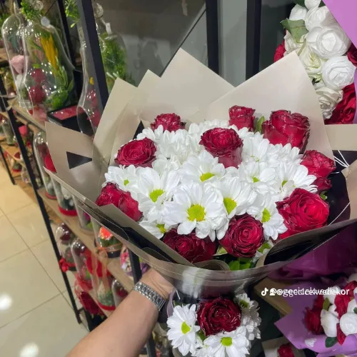 11'Lİ GÜL & PAPATYA BUKETİ